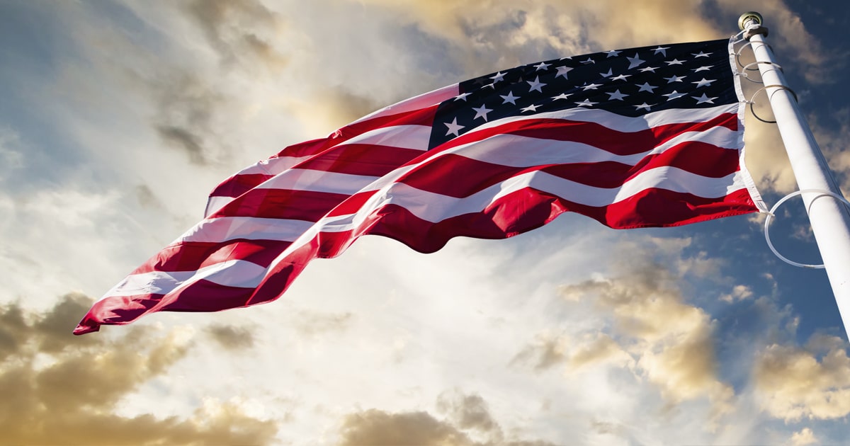 TO ALL THOSE AMERICANS COMMITTED TO GREATNESS: WE SALUTE YOU